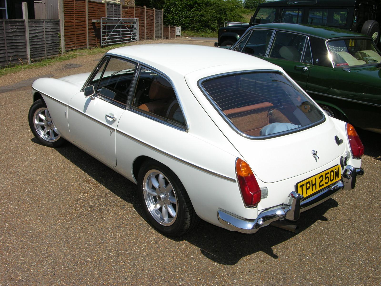 1974 MG MGB GT - Flickr - The Car Spy (4).jpg